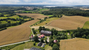 Luftbild des Eiszeitmuseums im NBienthal